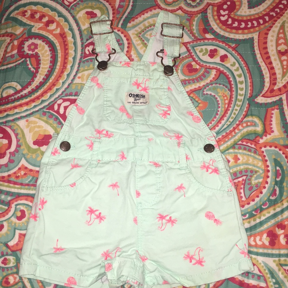 5/$20 Palm Tree & Pineapple Short Overalls 🌴🍍